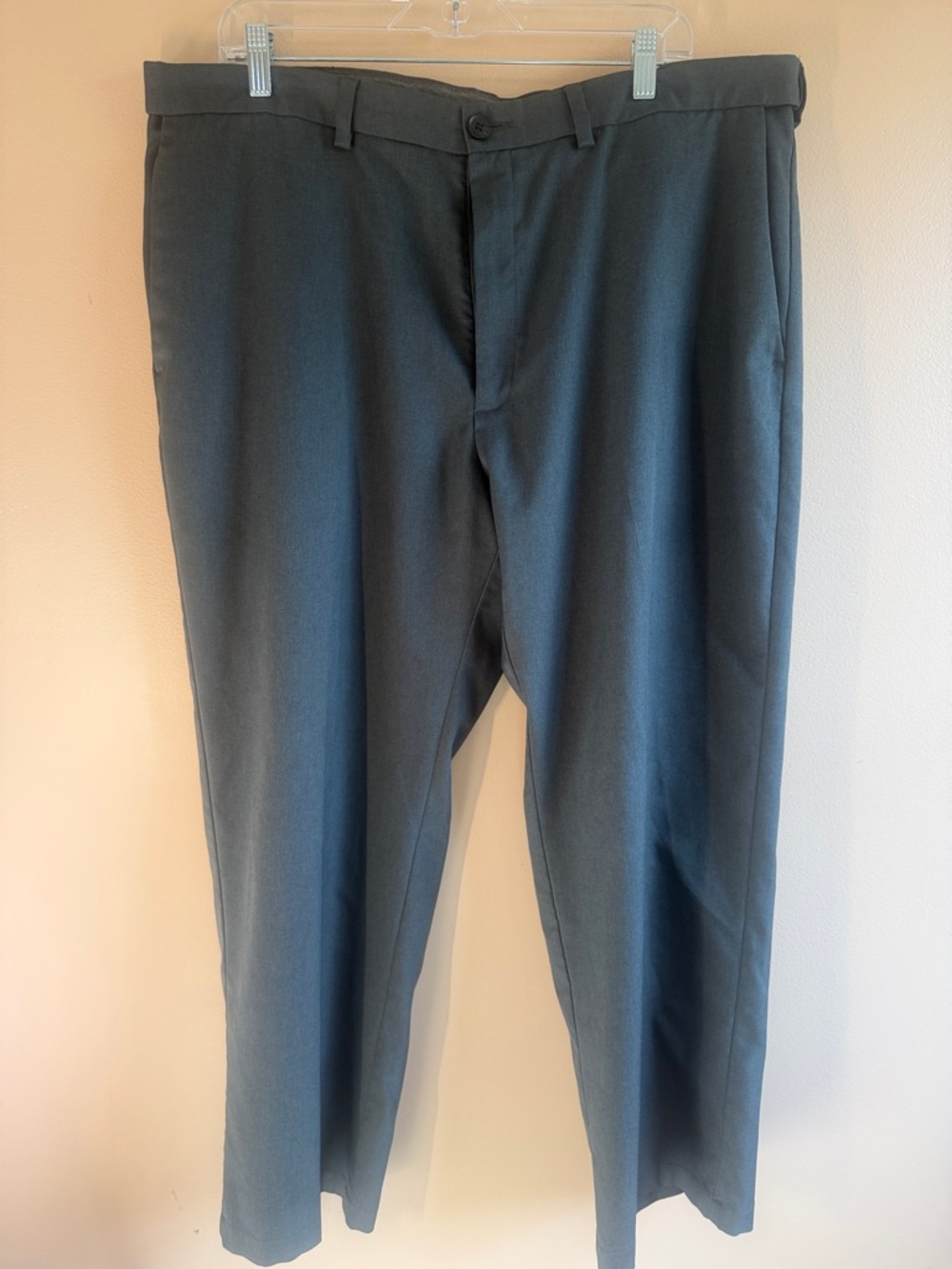 Haggar Men's Dress Pants in Charcoal Gray